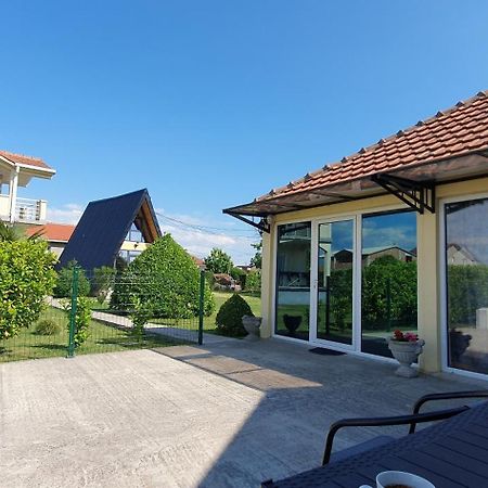 Cozzy Apartment Near The Aiport Podgorica ミトロヴィツァ エクステリア 写真